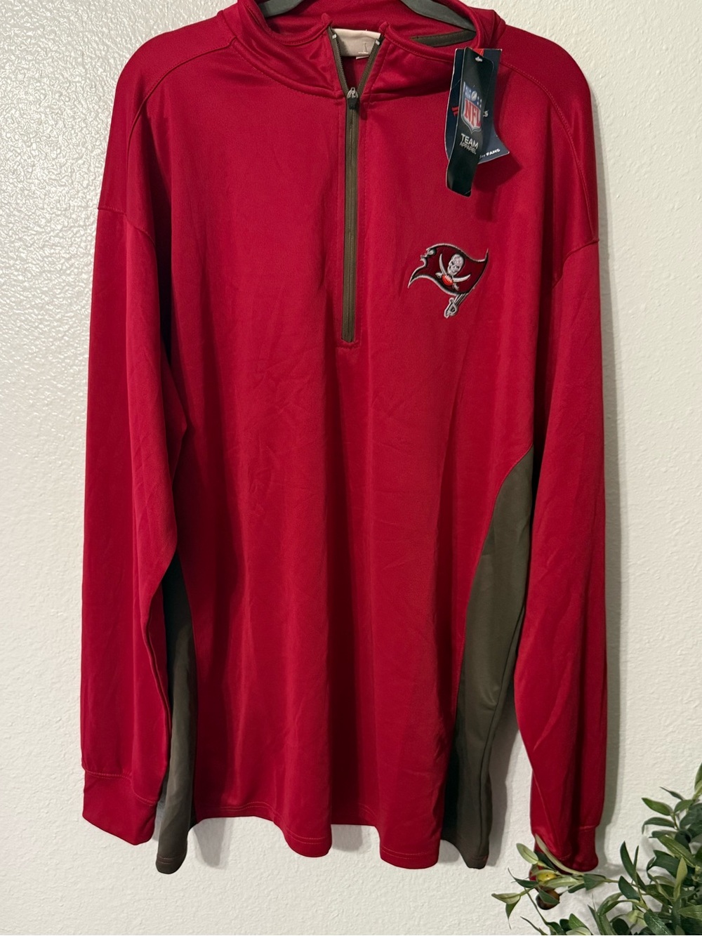 Tampa Bay Buccaneers NFL Team Apparel Quarter Zip Pullover 3XLT NWT